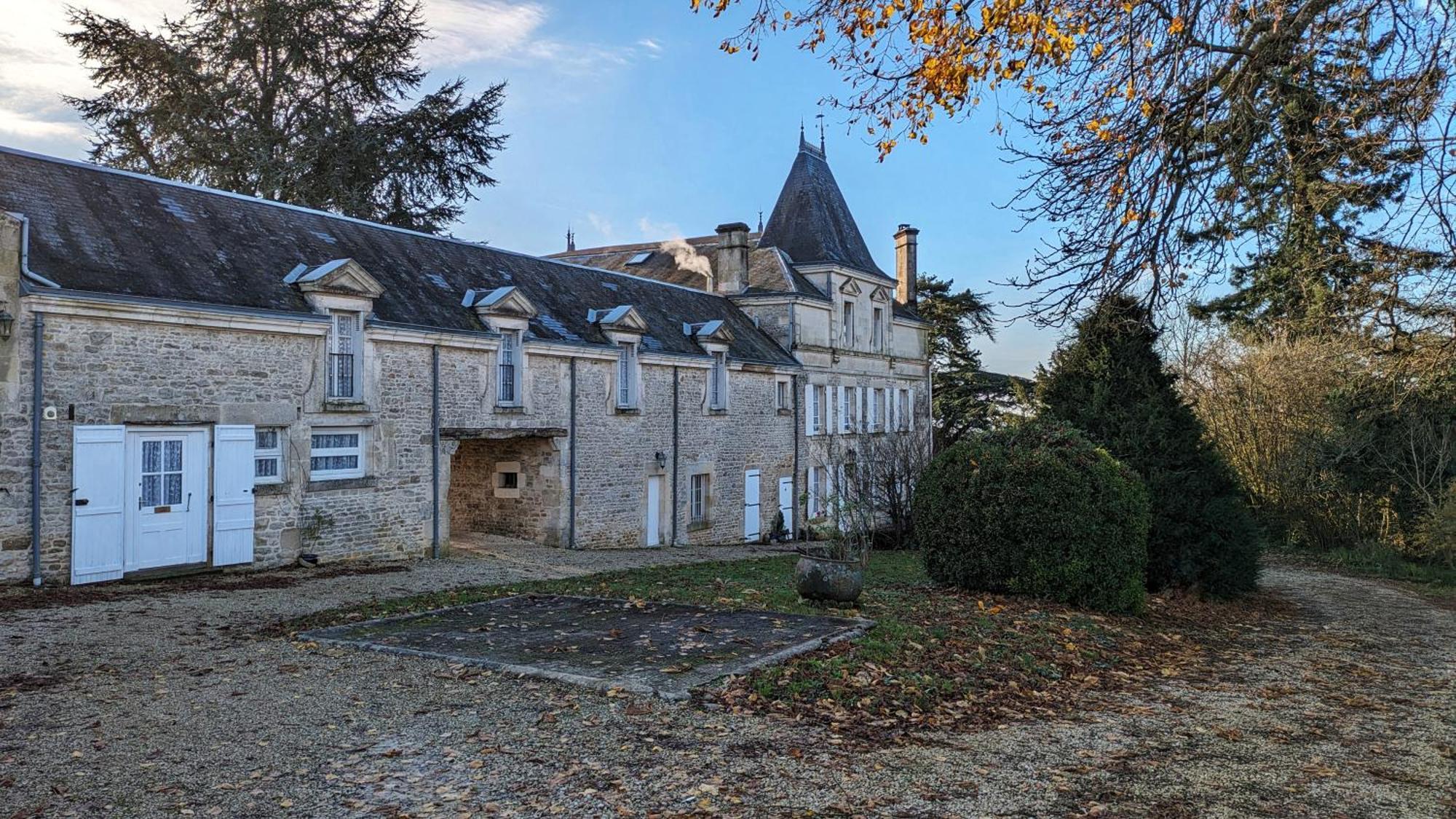 Chateau De Sauge Saivres Exteriör bild